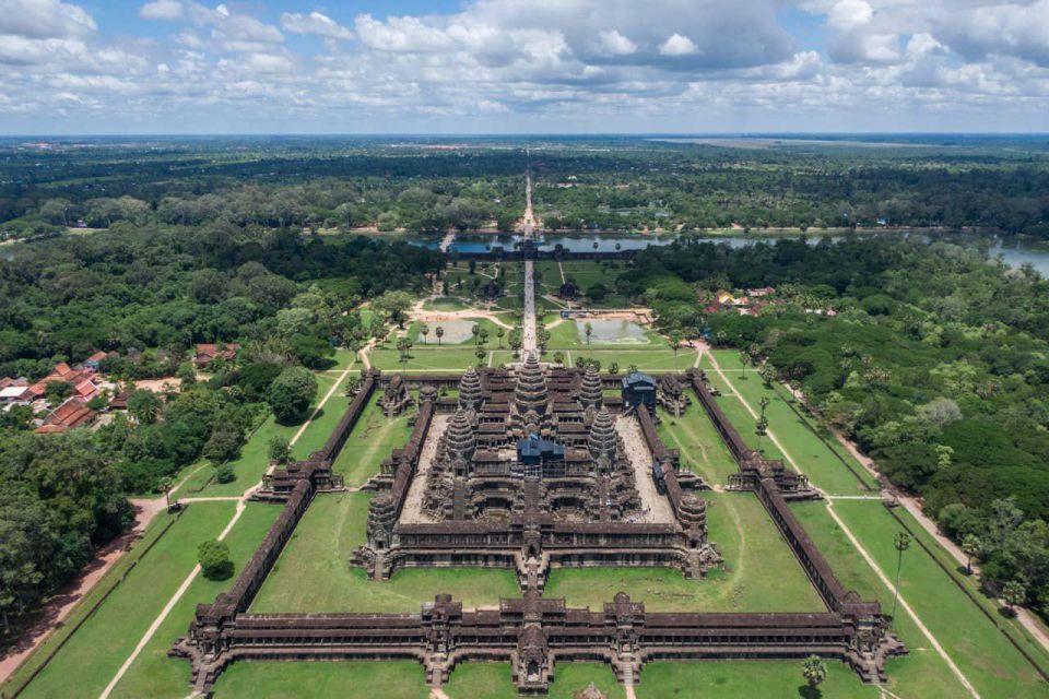 Explore the Majesty of Angkor Wat: A Memorable 2-Day Tour - Tips for a Great Experience