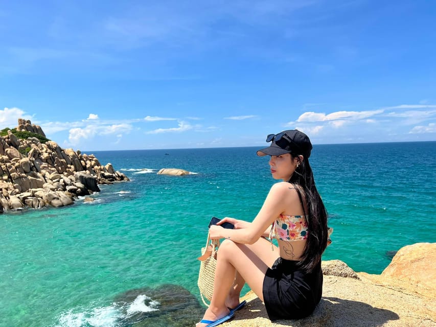 Explore the Mui Ne Sand Dunes at Sunset on a Day Trip - Visiting the Fishing Village