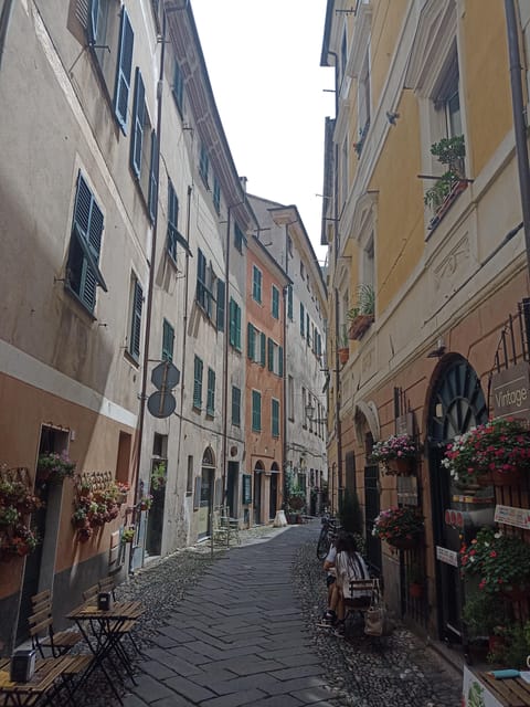 Finalborgo: Walking Tour With a Local Guide - Tips for Enjoying Your Tour