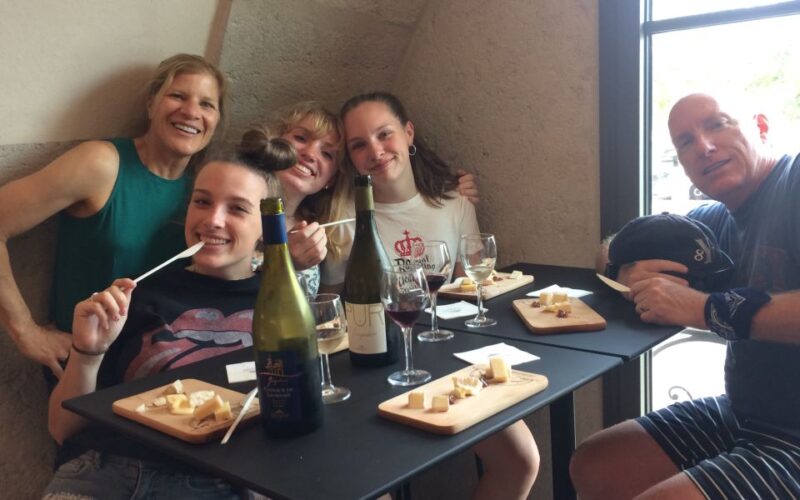 Food & Wine Tour, From the Vieux Lyon to Halles Bocuse - Explore Vieux Lyon