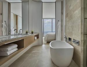 Four Seasons Hotel Philadelphia at Comcast Center - Wellness Facilities