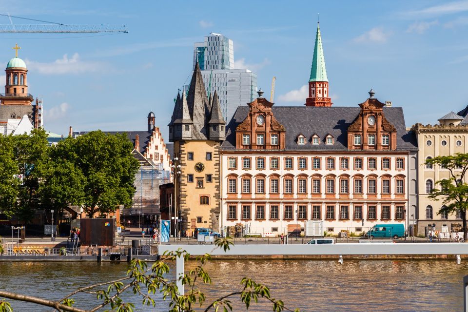 Frankfurt Family-Friendly Historical Walking Tour - Guided Cruise Experience