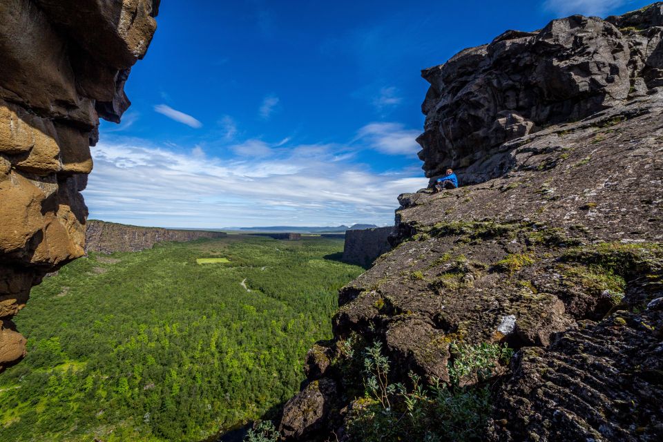 From Akureyri: Diamond Circle Guided Day Trip With Lunch - Transportation Details