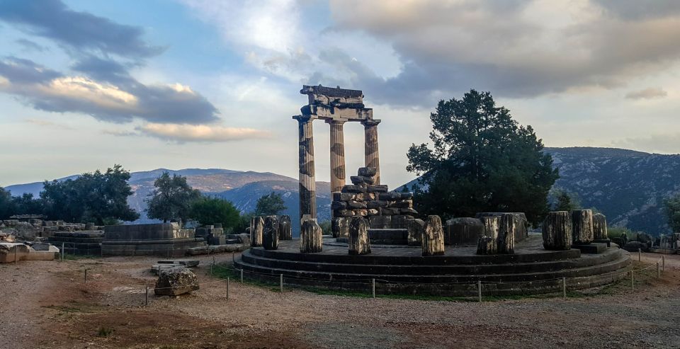 From Athens: Delphi Full Day V.R. Audio Guided Tour - Booking and Cancellation Policy