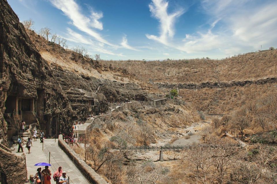 From Aurangabad: Book Your Reliable Taxi for Ajanta & Ellora - Travel Tips for Visitors