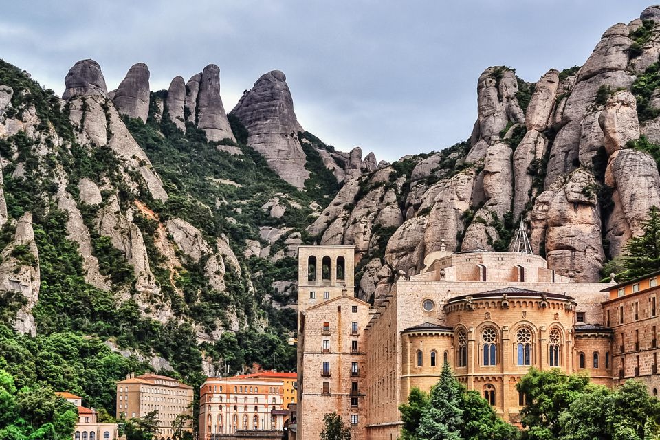 From Barcelona: Montserrat Half Day Guided Tour - Customer Feedback