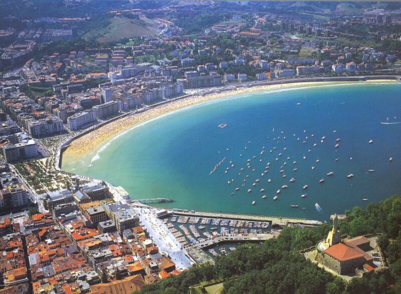 From Bilbao: Biarritz, Saint Jean De Luz, San Sebastian Tour - San Sebastian Sightseeing
