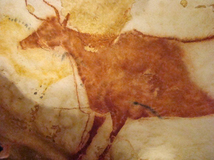 From Bordeaux: Lascaux and Dordogne Valley Private Tour - Scenic Experience