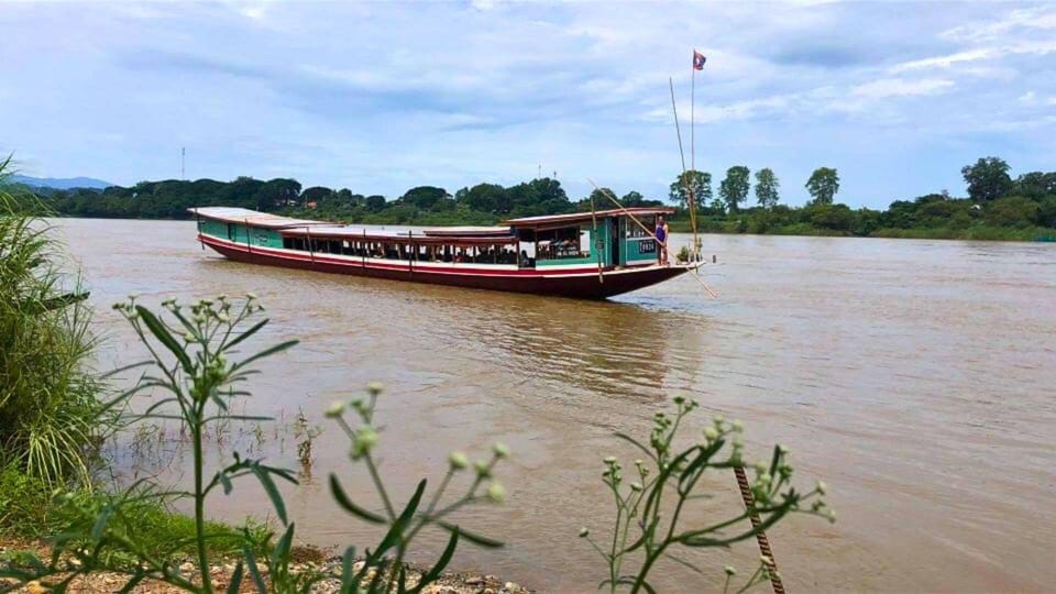 From Chiang Rai: 2-Day Slow Boat to Luang Prabang - Crossing the Border