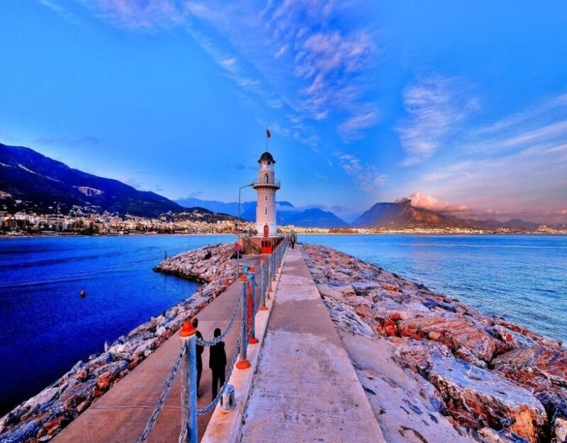 From City of Side: Alanya Tour With Lunch, Boat & Cable Car - Exploring Alanya Town Center