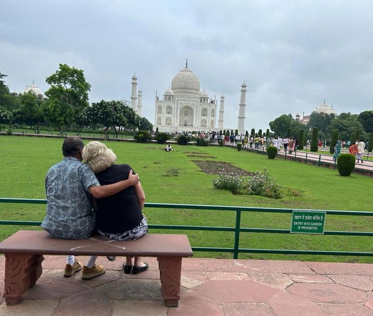 From Delhi: Same Day Taj Mahal Tour With Traditional Dress - Inclusions and Amenities