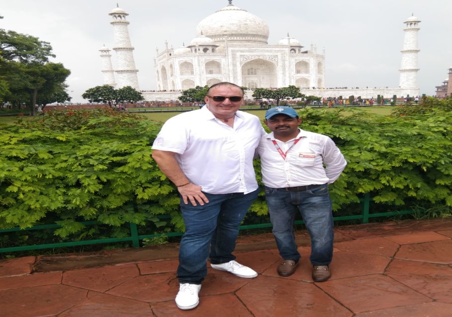 From Delhi: Taj Mahal Private Guided Tour With Round-Trip - Travel Tips for Visitors