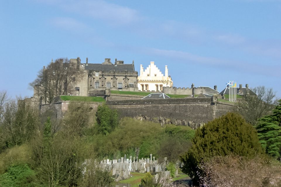 From Edinburgh: Stirling Castle, Loch Lomond & Whisky Tour - What to Expect at Stirling Castle