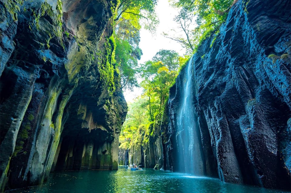 From Fukuoka: Day Trip to Miyazaki Takachiho Gorge & Shrine - Important Meeting Information