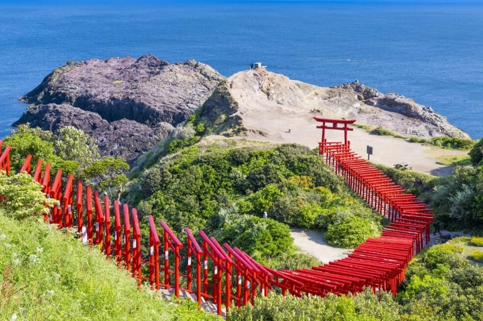 From Fukuoka: Day Trip to Moji Port, Subsea Tunnel & Shrine - Visiting Motonosumi Shrine