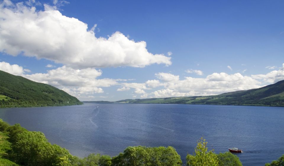 From Glasgow: Loch Ness and Urquhart Castle Private Day Tour - Relaxation in Fort Augustus