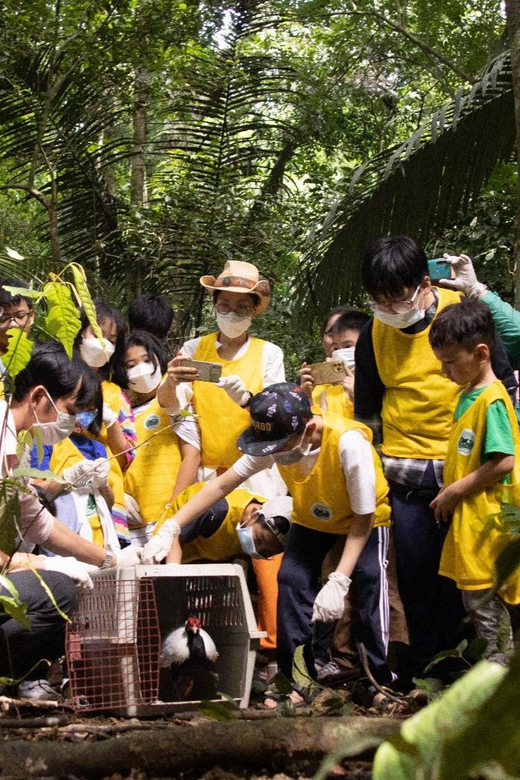 From Hanoi: 2 Day Ninh Binh - Cuc Phuong National Park - Pickup and Drop-off