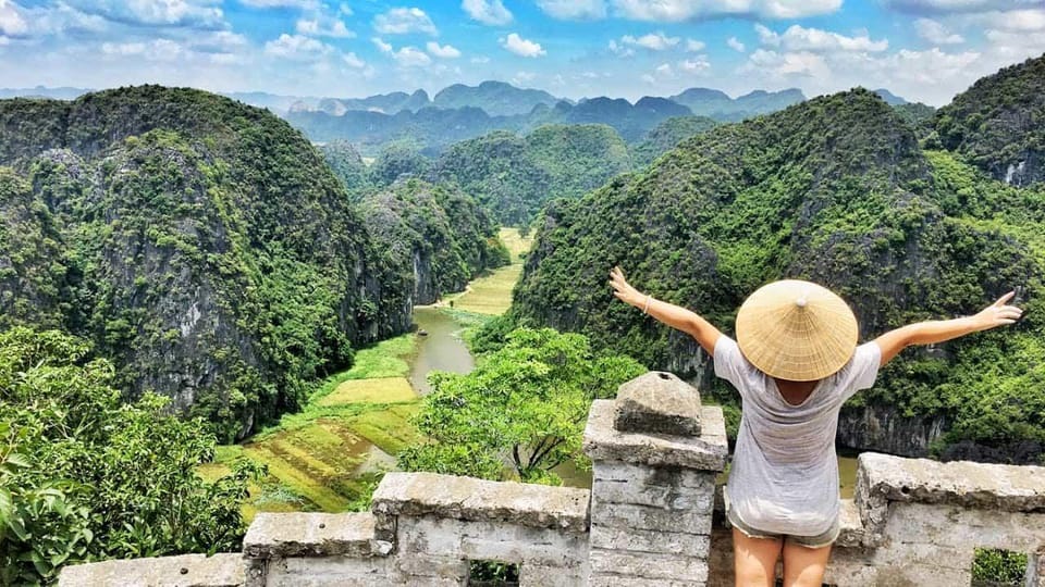 From Hanoi: Ninh Binh Day Trip Hoa Lu, Trang An and Mua Cave - Customer Ratings