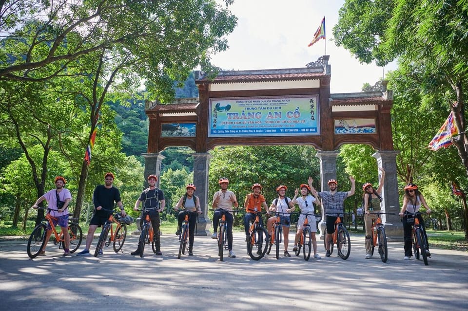 From Hanoi: Ninh Binh Hoa Lu, Tam Coc or Trang An - Trang An Boat Adventure