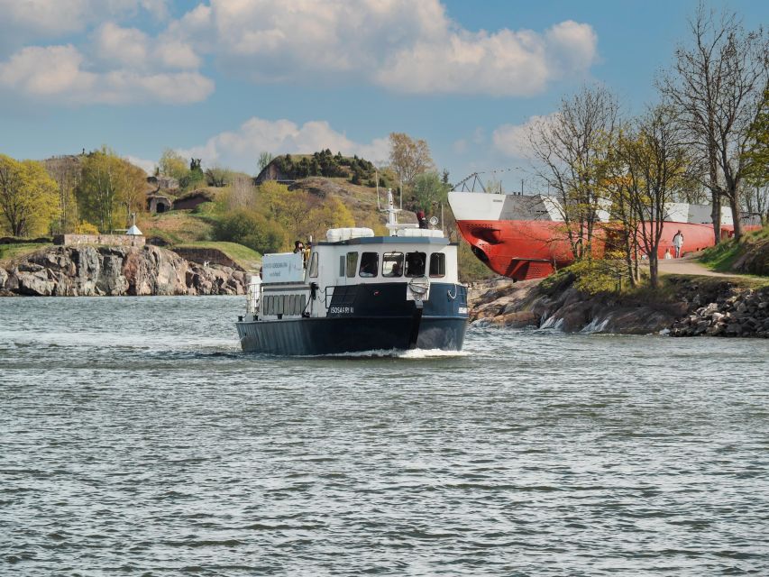 From Helsinki: Round-Trip Ferry Ticket to Suomenlinna - Boarding Process