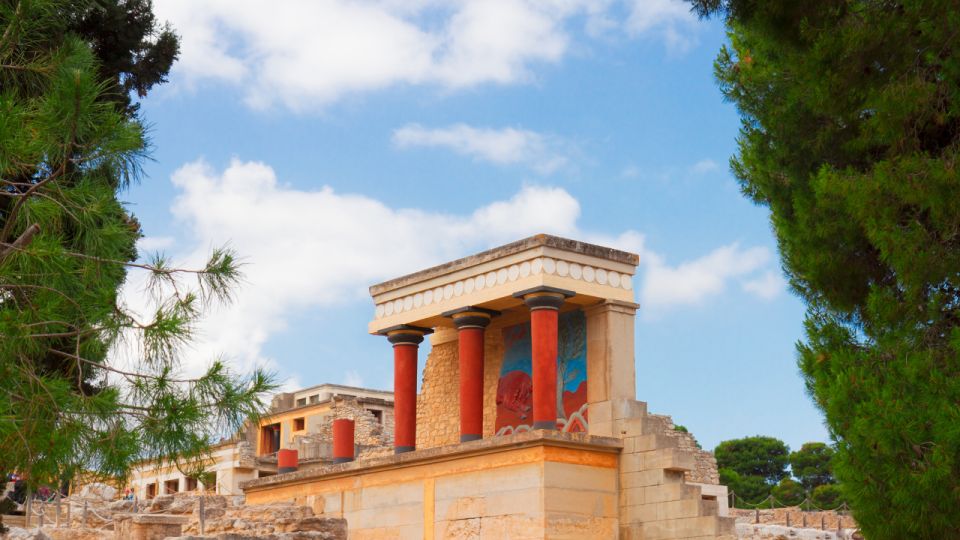 From Heraklion: Historical Center City Tour & Knossos Palace - Archaeological Museum Visit