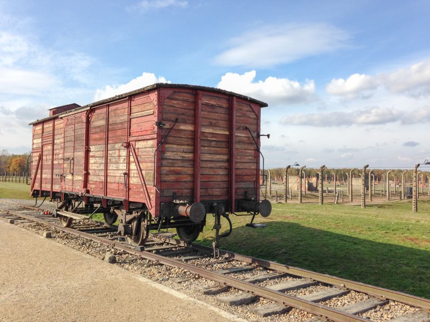 From Krakow: Auschwitz and Wieliczka Salt Mine Full-Day Trip - Recommended Packing Tips