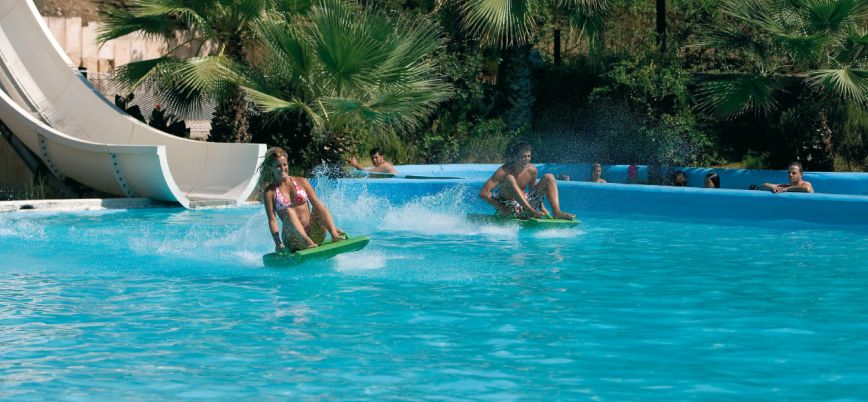 From Mallorca: Aqualand and Arenal Tickets and Transfer - Booking and Cancellation