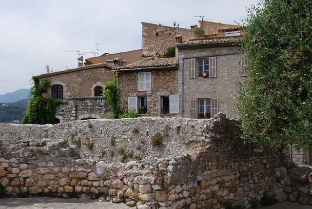 From Nice/Monaco: Cannes, Antibes & Saint-Paul-de-Vence Tour - Saint-Paul-de-Vence Visit