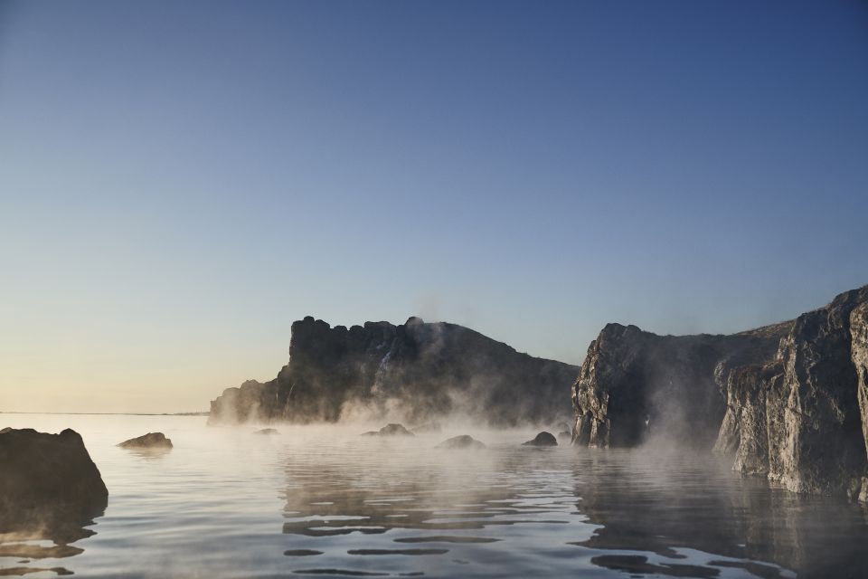 From Reykjavik: Golden Circle Guided Tour & Sky Lagoon Visit - Explore the Geysir Area