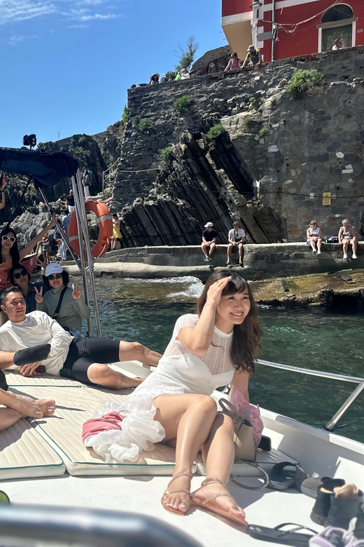 From Riomaggiore: Guided Boat Tour Around Cinque Terre - Customer Feedback