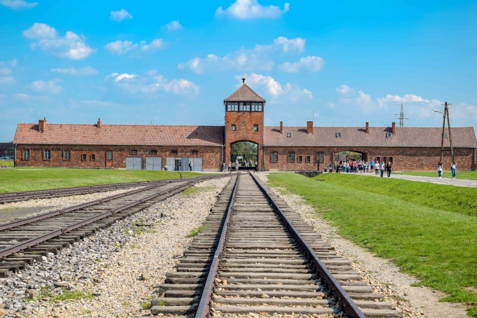 From Warsaw: Guided Tour to Auschwitz-Birkenau and Krakow - Travel Tips