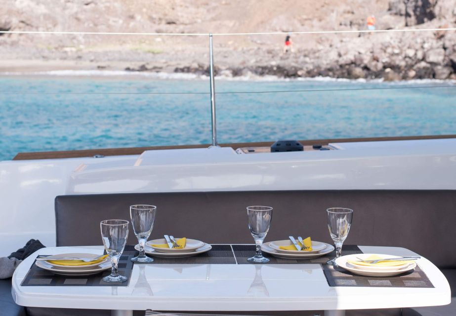 Fuerteventura: Small-Group Magic Deluxe Catamaran Cruise - Cuisine and Drinks