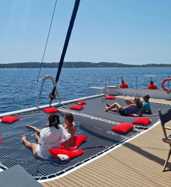 Full Day Cruise and Meal Around the Hyères Coastline - Customer Ratings and Feedback