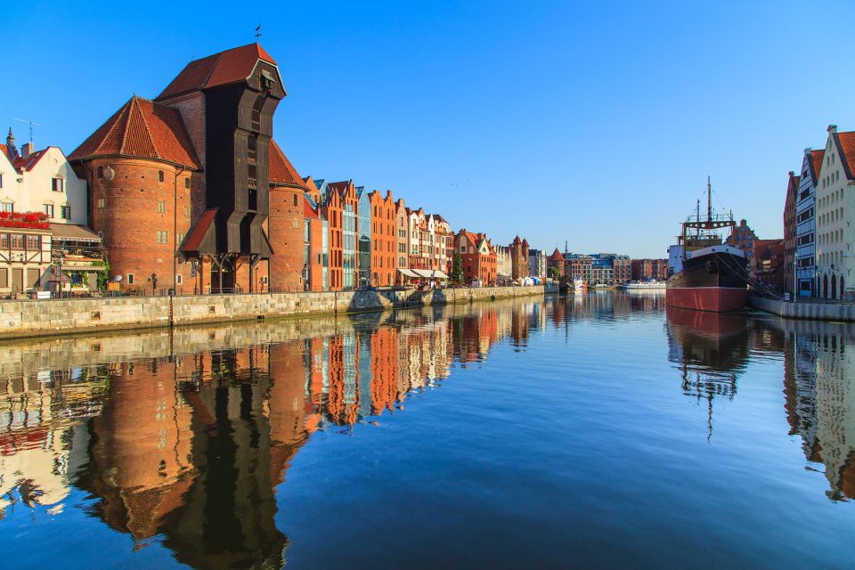 Gdansk Old Town: German Influence Walking Tour - Accessibility Features