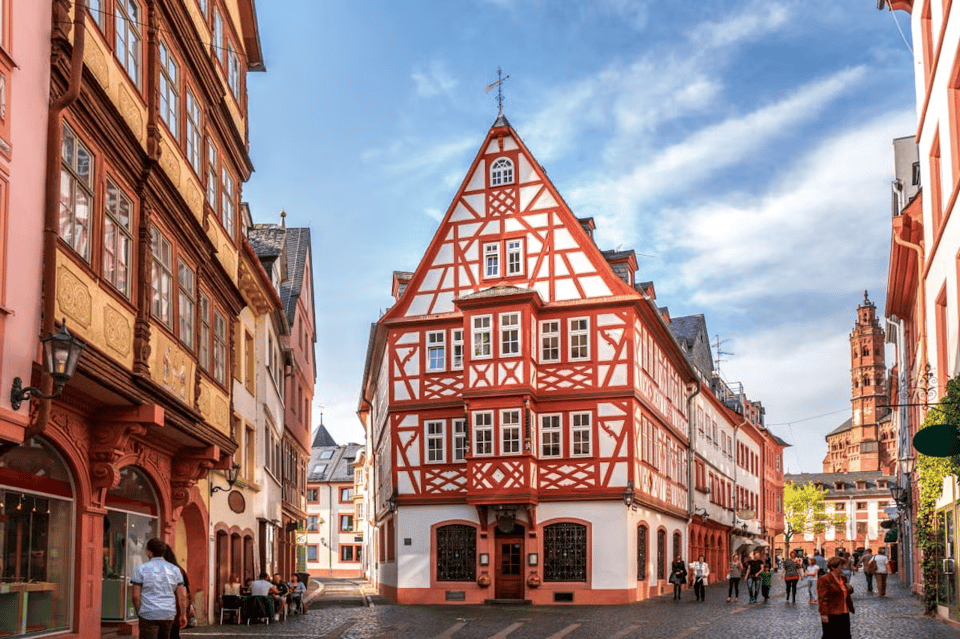 Germany: Frankfurt to Mainz Train Tour - Tour Experience