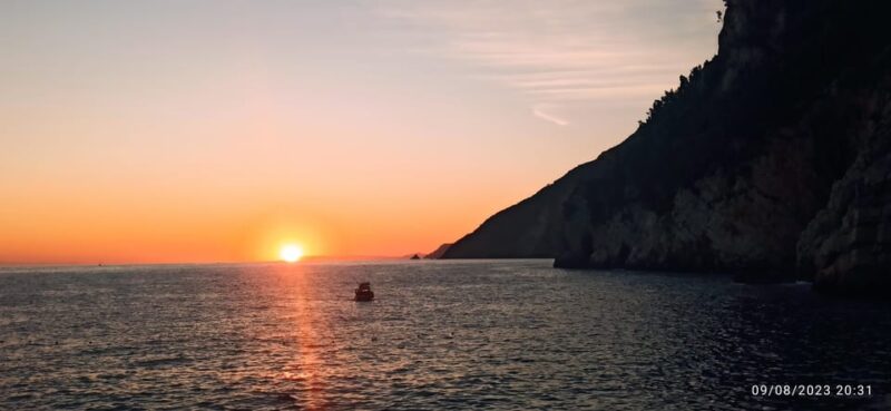 GHP BOAT - SUNSET TOUR WITH APERITIVO - Booking Information