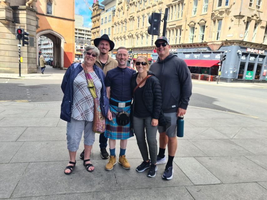 Glasgow: Private Historical Walking Tour - Meeting Point Details