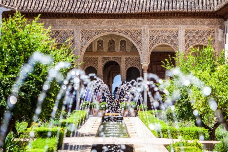 Granada: 3-Hour Fast-Track Alhambra Tour - Fast-track Entrance
