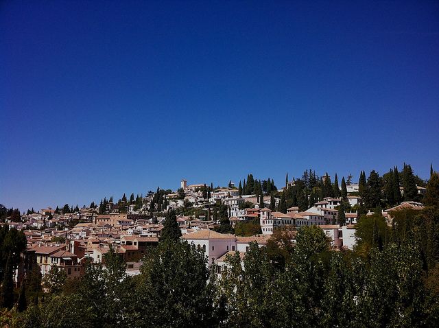Granada Albaicín: 2.5-Hour Tapas & Drinks Walking Tour - Customer Reviews Summary