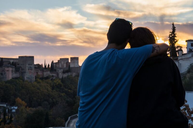 Granada: Alhambra and City Private Tour - Discovering Granada Highlights