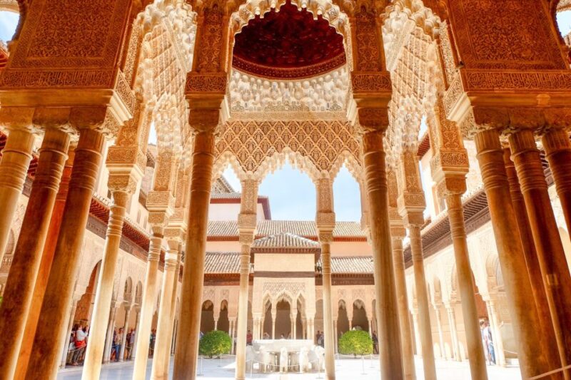 Granada: Alhambra and Nasrid Palaces Small Guided Tour - Customer Reviews and Ratings