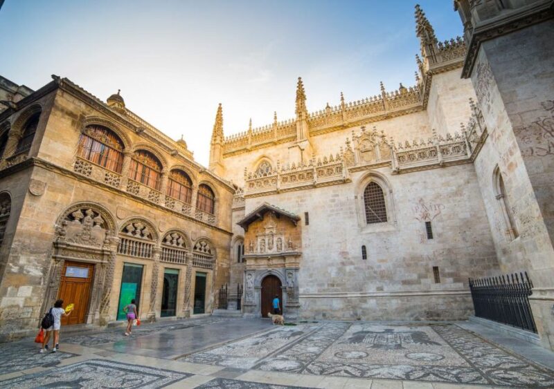 Granada: Half-Day 4-Neighborhoods 4-Cultures Private Tour - Participant Restrictions