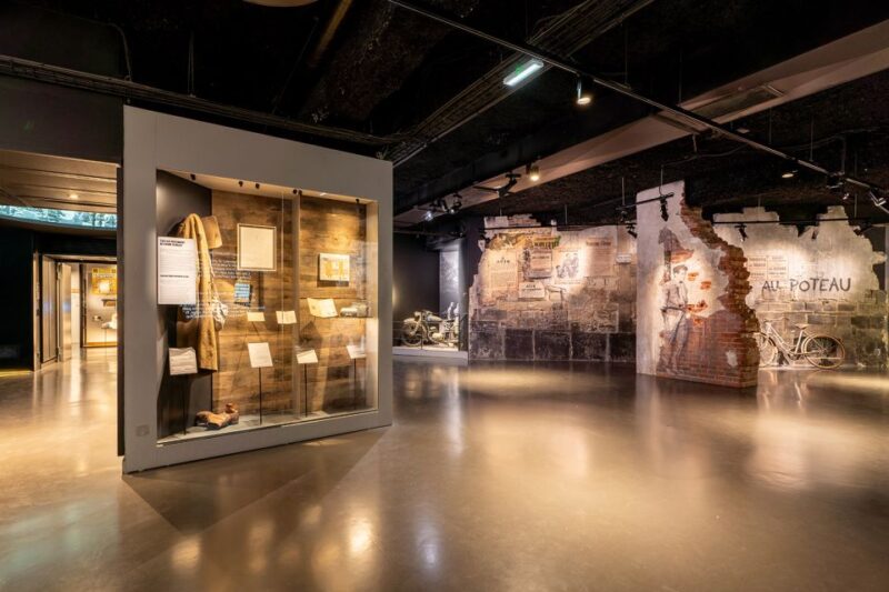 Guided Tour of the Landing Sites and the Memorial of Caen - Transportation and Logistics