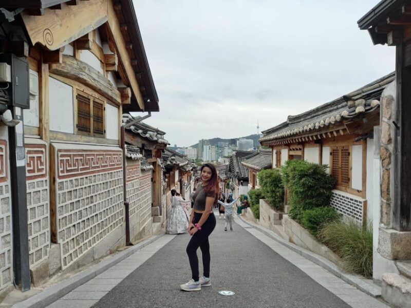 Gyeongbokgung-Bukchon-Gwangjang Market-N Seoul Tower-Hongdae - National Folk Museum of Korea