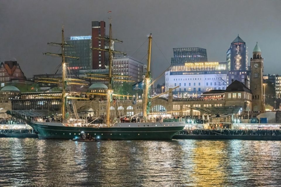 Hamburg: 1.5-Hour Evening Lights Harbour Cruise on a Ship - How to Get There