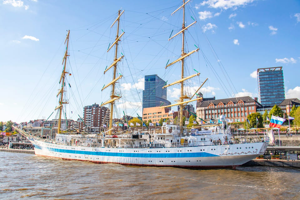 Hamburg: Capture the Most Photogenic Spots With a Local - Important Information