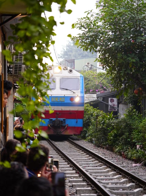 Hanoi: Authentic Food Tour With Local Pals - Customer Feedback