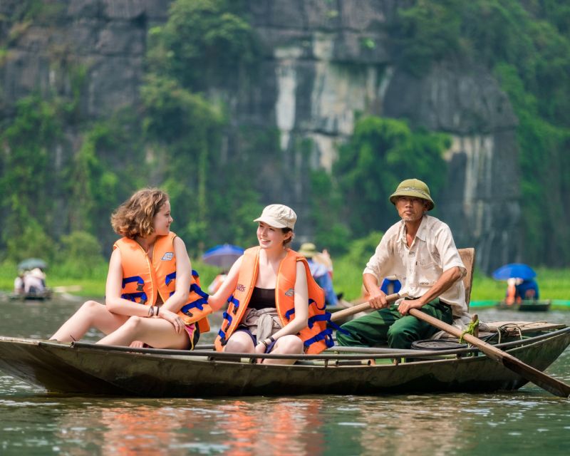 Hanoi: Bai Dinh–Trang An–Mua Cave With Small Group - Mua Cave Experience