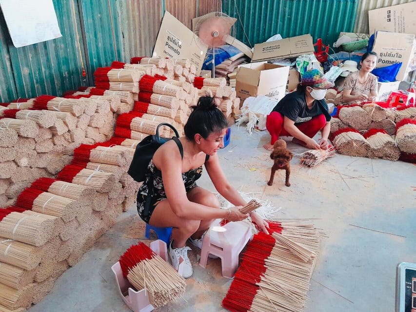 Hanoi: Guided Half-Day Incense & Hat-Making Tour Group Of 9 - Important Information