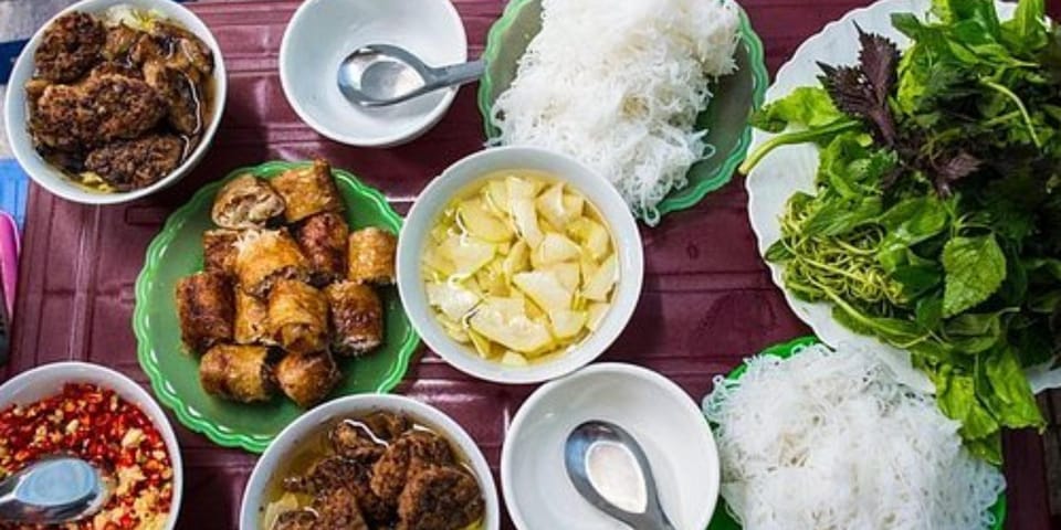 Hanoi: Private Food Tour With 8-10 Food Tastings - Participant Information